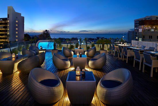 Sunset Lounge Rooftop Bar Pattaya