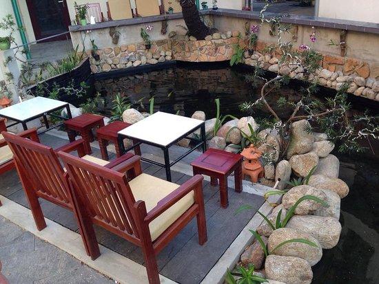Lucky Restaurant