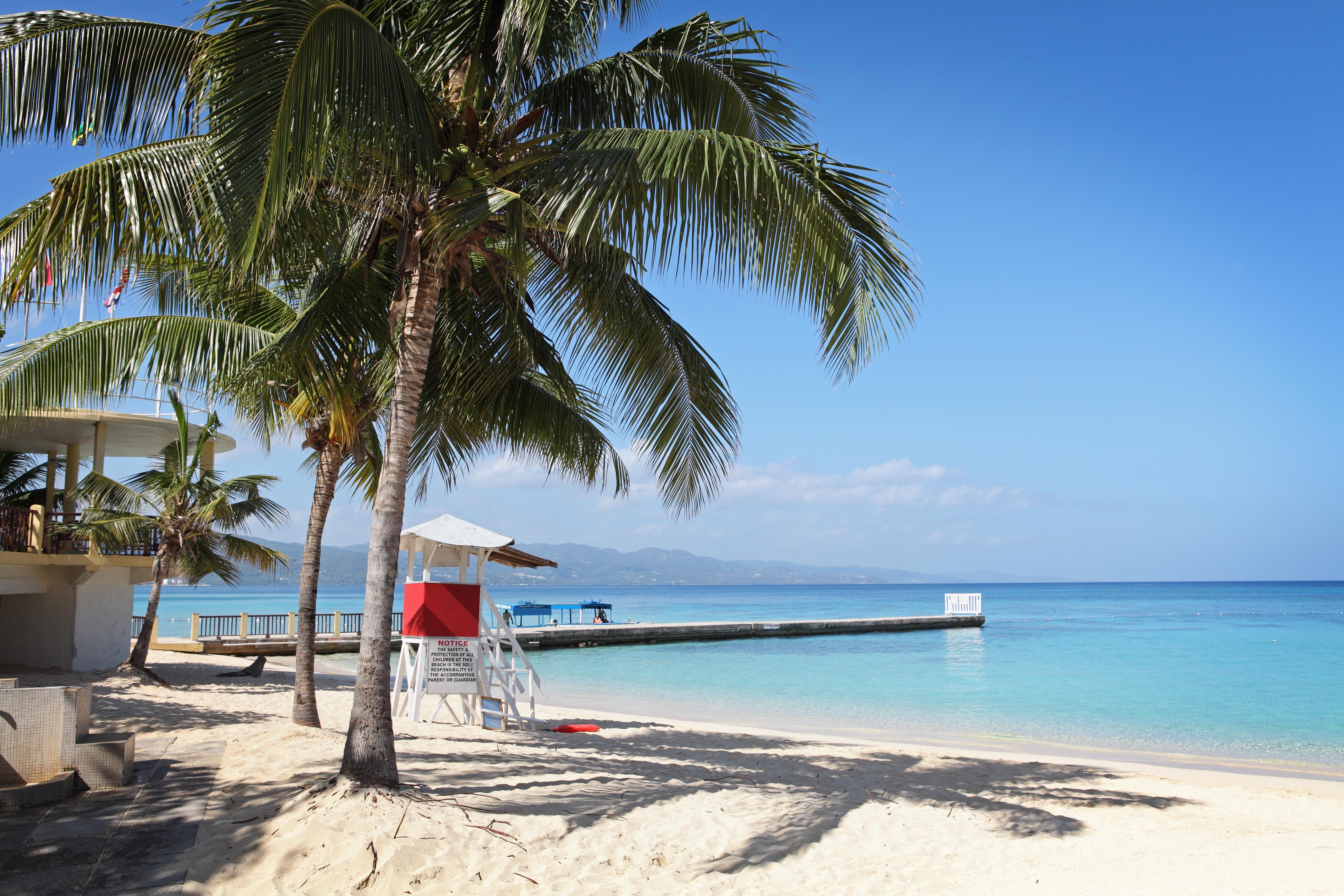 Doctor's Cave Beach Club