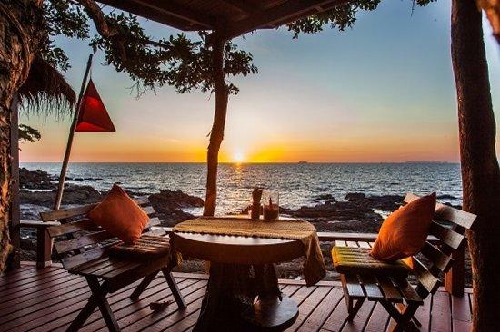 The Reggae Bar