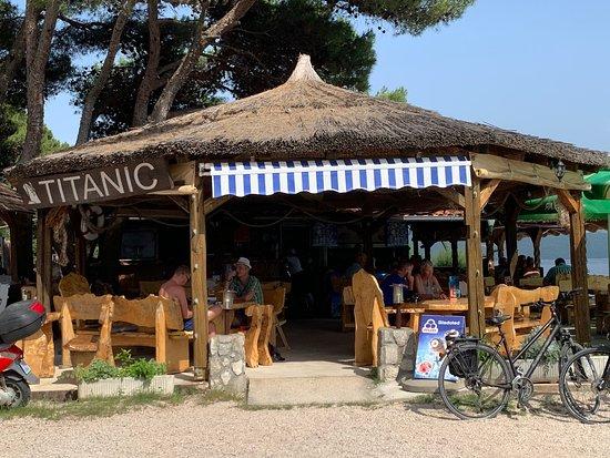 Titanic, Caffe Bar