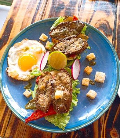 Dom Coffee & Brunch