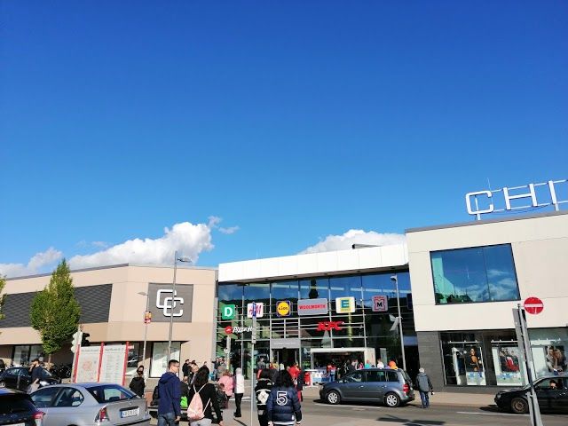 Chinon Center