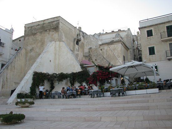 Piazzetta Petrone